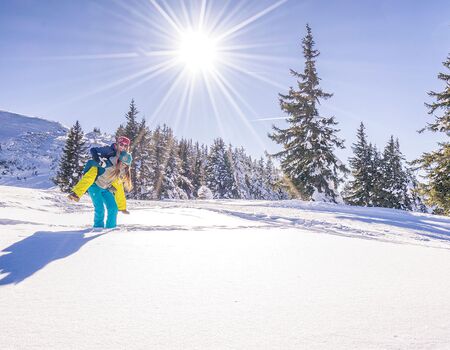 WInter Schnee in den Bergen Schladmings