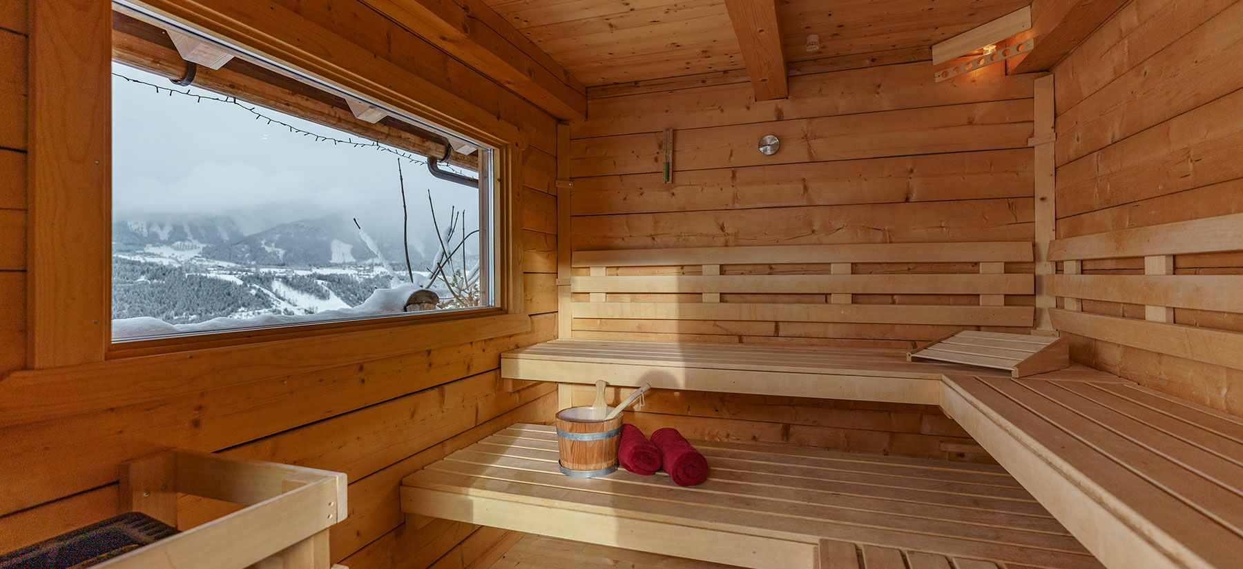 sauna with a beautiful view to the Dachstein glacier